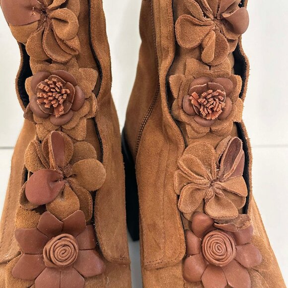 Anthropologie, Bruno Premi Tan Suede Floral Lug Sole Boots, Size 41 / 9.5-10 - Picture 4 of 10